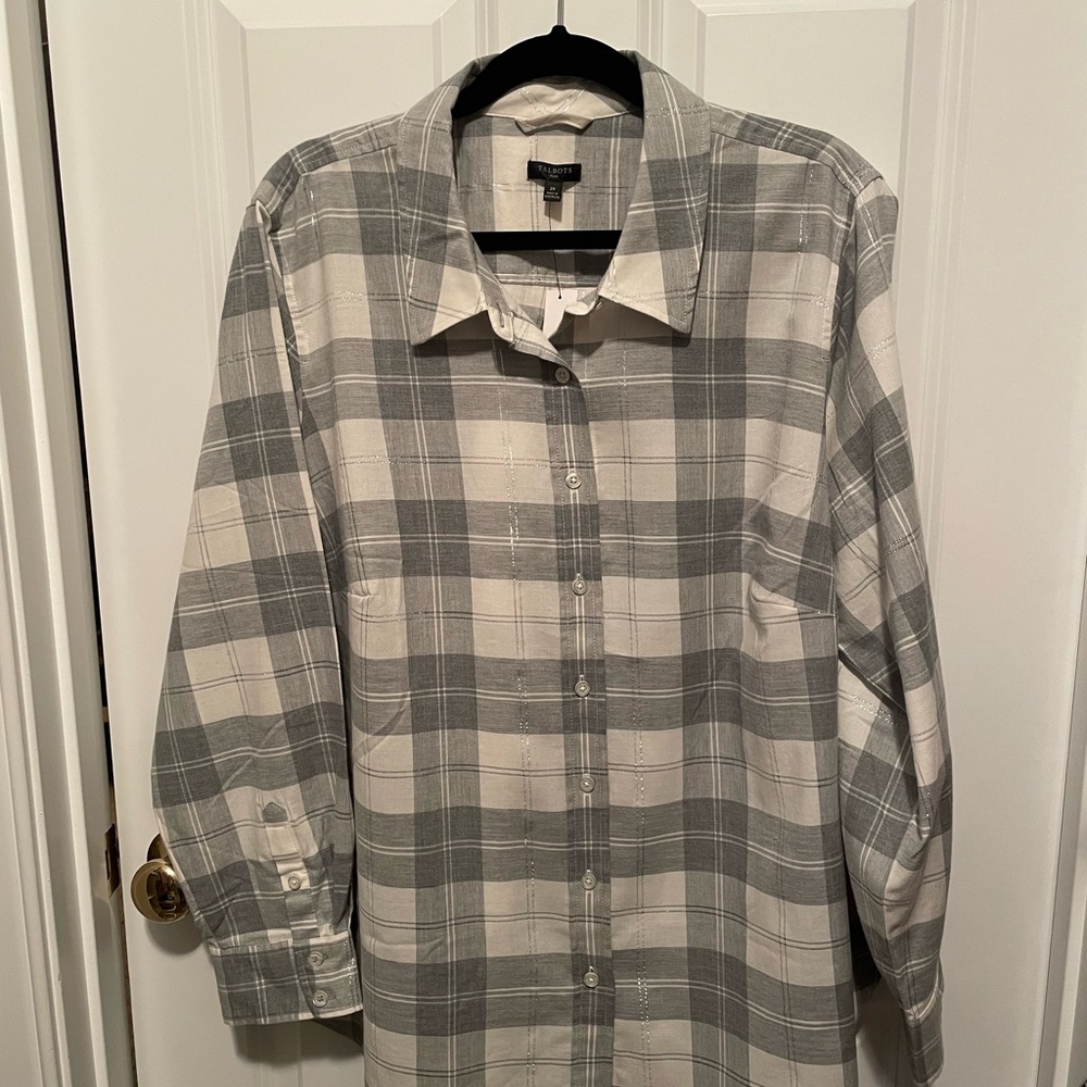 Talbots 2X Gray Plaid Button Down Shirt with Silver Thread for added style
